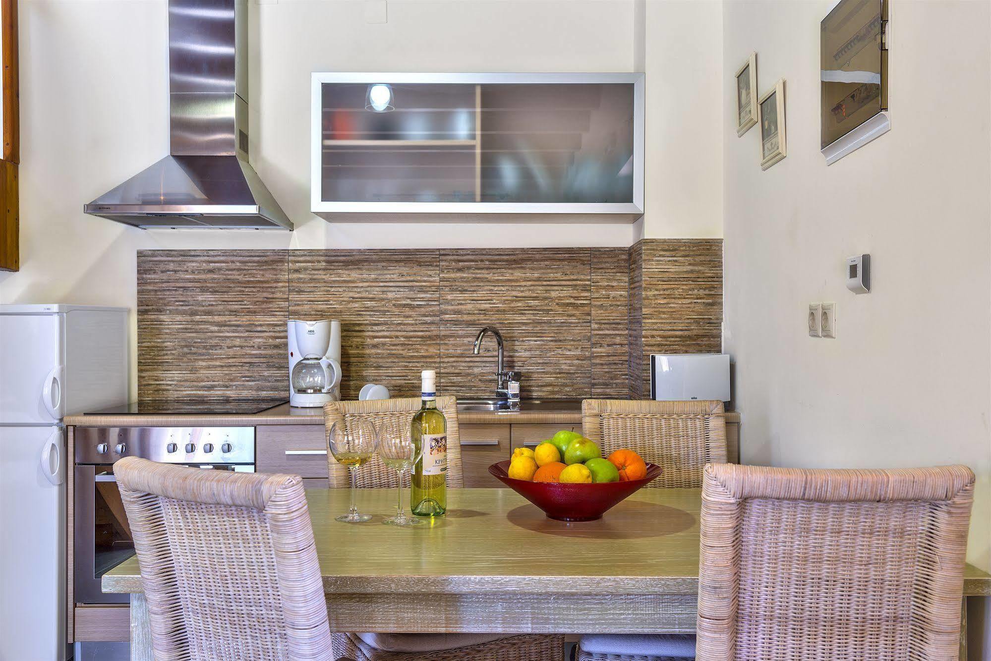 Apirathes Residence Zoúrva Exterior foto